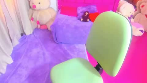 Snapshot of naomi_johnson132 chatting on 05.08.26 nahomi online show from 05.08.26