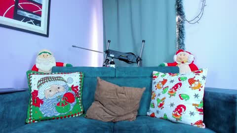 Nahomi Jones online show from 12.01.24