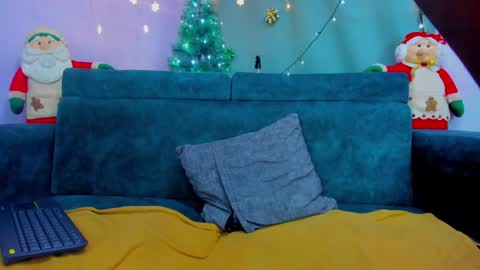 Nahomi Jones online show from 12.30.24