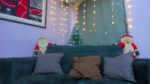 Nahomi Jones online show from 12.30.24