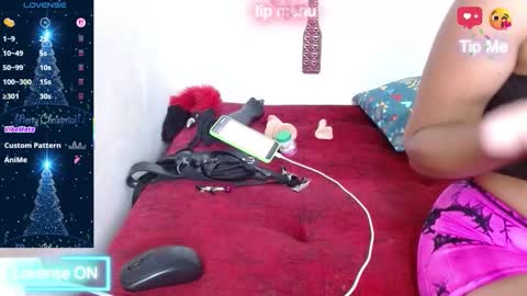 naomi_powel online show from 12.19.25