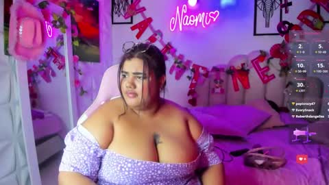 Snapshot of naomiasha_ chatting on 02.19.25 online show from 02.19.25
