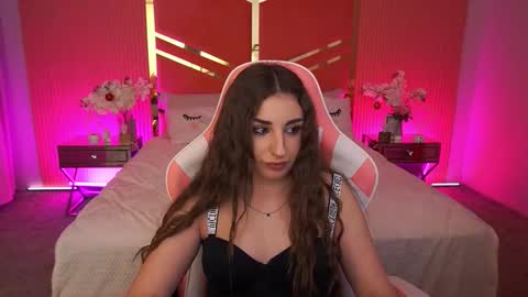 naomibaae online show from 12.22.25