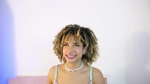 Snapshot of naomidawsonn chatting on 05.28.26 naomidawson online show from 05.28.26