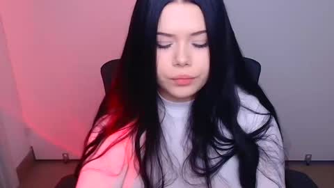 Naomi online show from 10.04.25