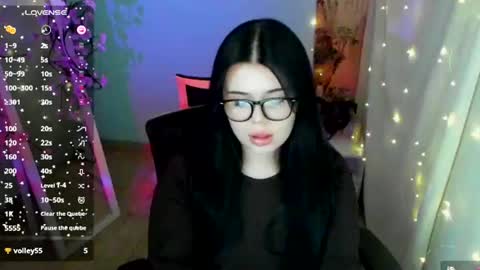 Naomi online show from 07.04.26