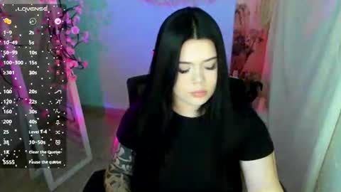 Naomi online show from 07.10.26