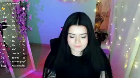 Naomi online show from 07.10.26