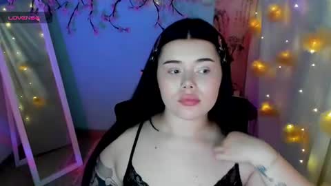 Naomi online show from 08.03.26