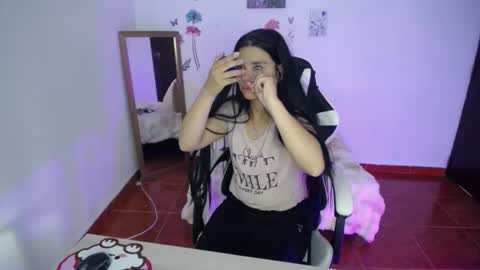 Snapshot of naomy__777 chatting on 10.15.25 naomy__777 online show from 10.15.25