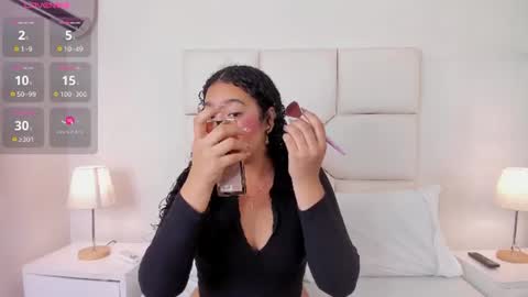Snapshot of naomycambels chatting on 07.21.26 naomycambels online show from 07.21.26