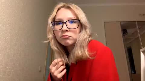 Sarah  online show from 03.17.26