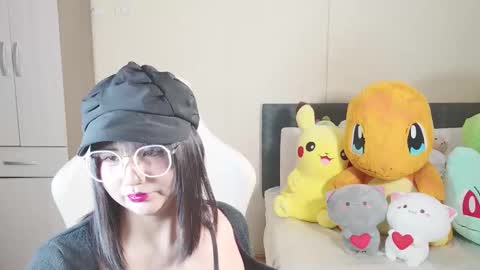 Naree online show from 10.14.25