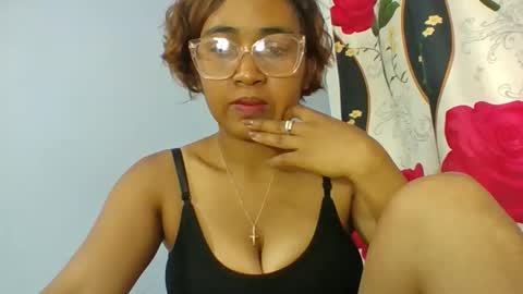 Snapshot of narindra884634 chatting on 02.28.26 narindra884634 online show from 02.28.26