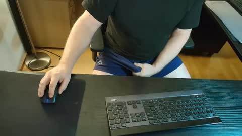 Snapshot of nase17 chatting on 01.27.25 nase online show from 01.27.25