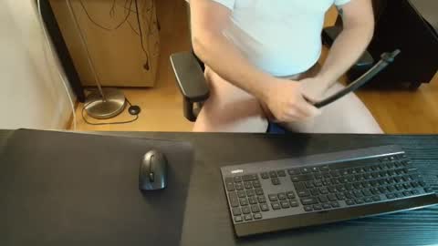 Snapshot of nase17 chatting on 11.05.25 nase online show from 11.05.25