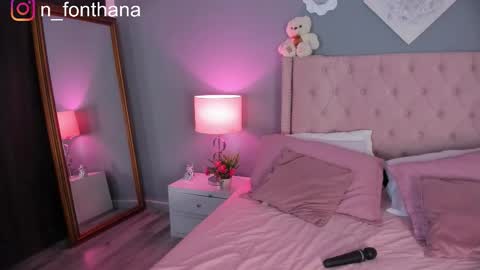 Nashly Fontana online show from 11.25.25