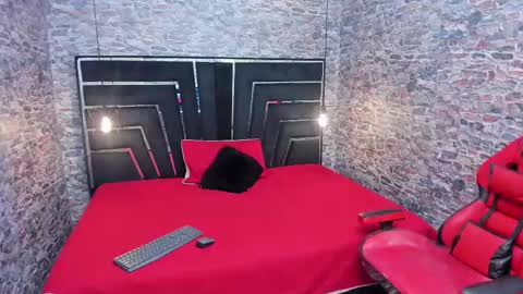 Snapshot of nasty_shantal chatting on 09.28.25 Shantal  online show from 09.28.25