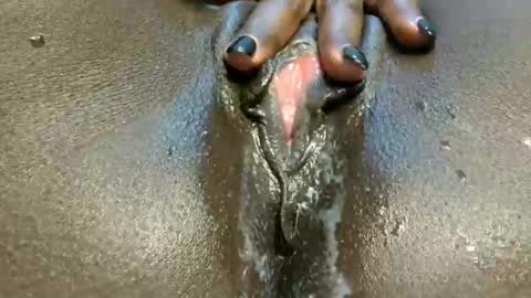  MODEL online show from 11.24.25