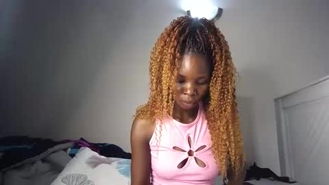 Snapshot of nastydorris chatting on 09.19.25 nastydorris online show from 09.19.25