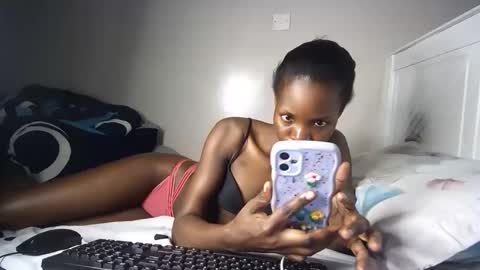 Snapshot of nastydorris chatting on 10.16.25 nastydorris online show from 10.16.25