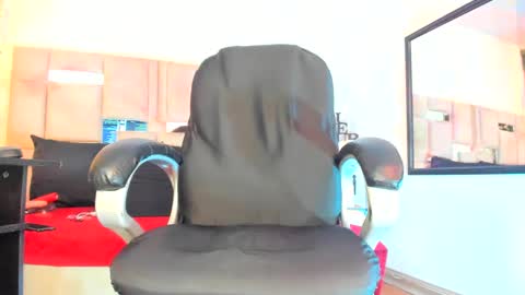 Natacha black online show from 02.20.25