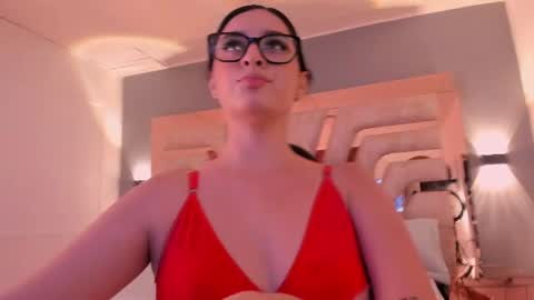Snapshot of natachadiaz1 chatting on 07.27.26 Natacha online show from 07.27.26