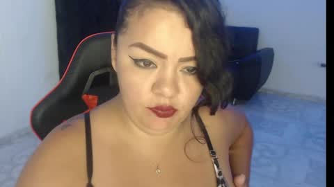 Nata Ramirez online show from 02.15.25