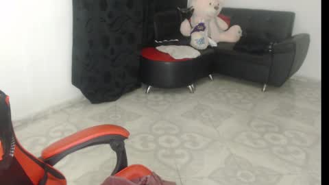 Nata Ramirez online show from 02.28.25