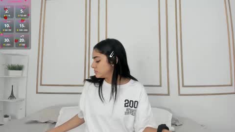 Naty  online show from 02.10.25