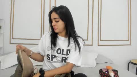 Naty  online show from 02.17.25