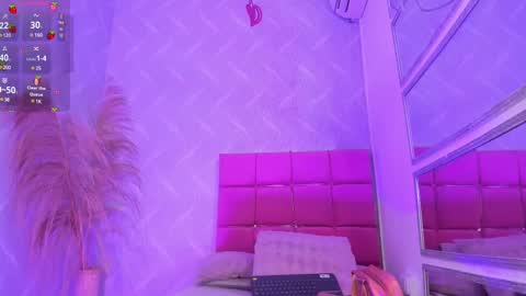 Naty  online show from 02.26.25