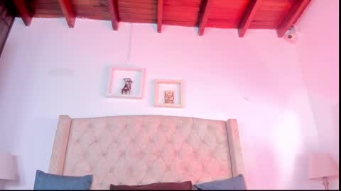 Natalia online show from 10.15.25