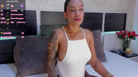 Snapshot of natalia_cruzz chatting on 05.22.26 Nata online show from 05.22.26