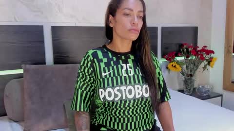 Snapshot of natalia_cruzz chatting on 06.08.26 Nata online show from 06.08.26