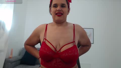Nathalia online show from 11.04.25