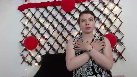 Natalia Walker online show from 03.04.26