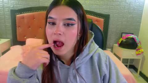 natalie  online show from 12.17.25