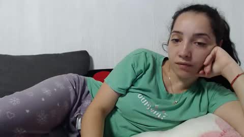 Miia online show from 10.25.25