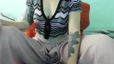 Snapshot of nataliehot2 chatting on 12.14.25 nat online show from 12.14.25