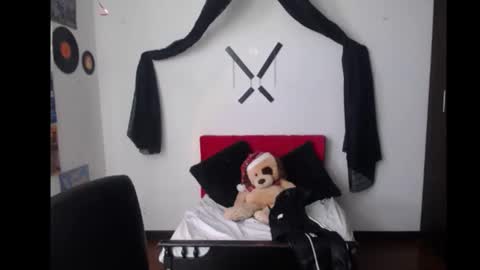 Nataly Escobar online show from 01.15.25