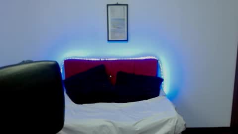 Nataly Escobar online show from 02.24.26