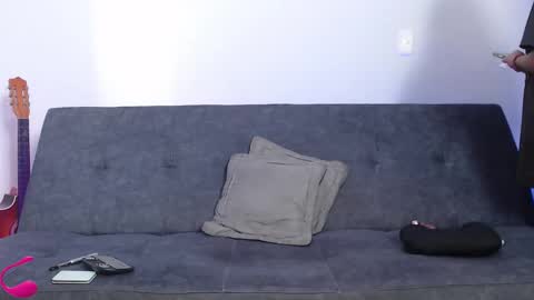   online show from 09.08.25