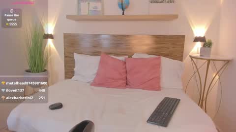 N A T A S H A online show from 02.26.25