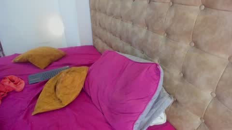 Snapshot of natasha_calypso chatting on 02.07.25 online show from 02.07.25