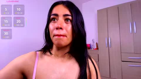 natasha_klump online show from 11.22.25