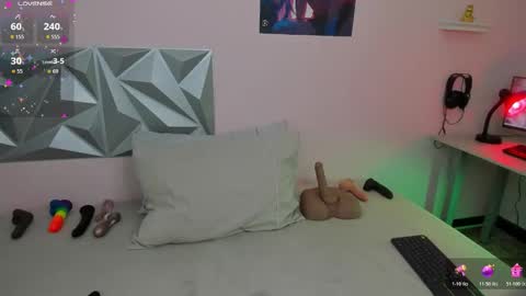 Snapshot of natasha_kurth chatting on 11.10.25 Natasha online show from 11.10.25