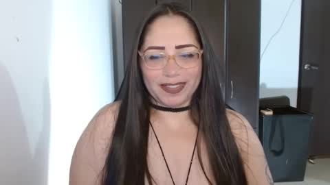 Snapshot of natashasmithe chatting on 09.22.25 Natasha Smithe online show from 09.22.25