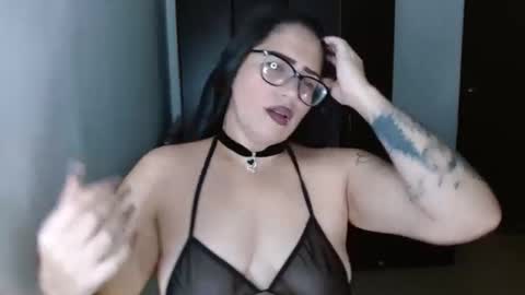 Snapshot of natashasmithe chatting on 05.17.26 Natasha Smithe online show from 05.17.26