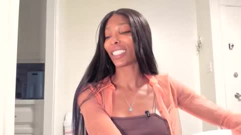 Natassia Dreams online show from 02.10.26